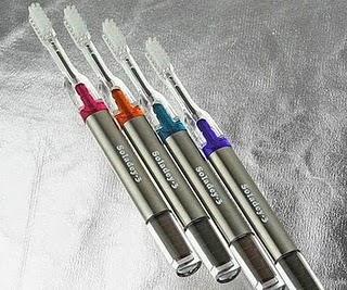 Inventan en Japón un cepillo de dientes que no necesita pasta