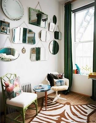 Interior Excéntrico con Espejos