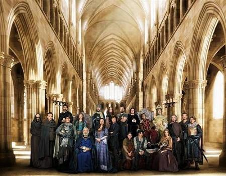 “Los Pilares de la Tierra” – La miniserie que se estrenará en septiembre