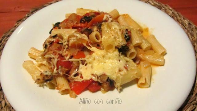 MACARRONES RALLADOS CON SARDINAS Y ATÚN