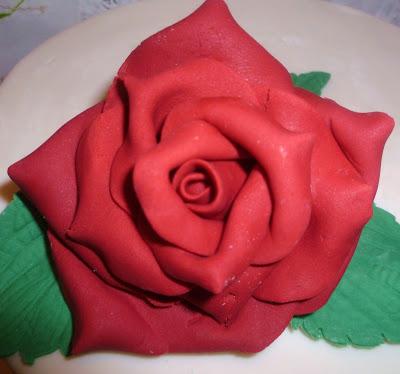 Rosas modeladas con fondant
