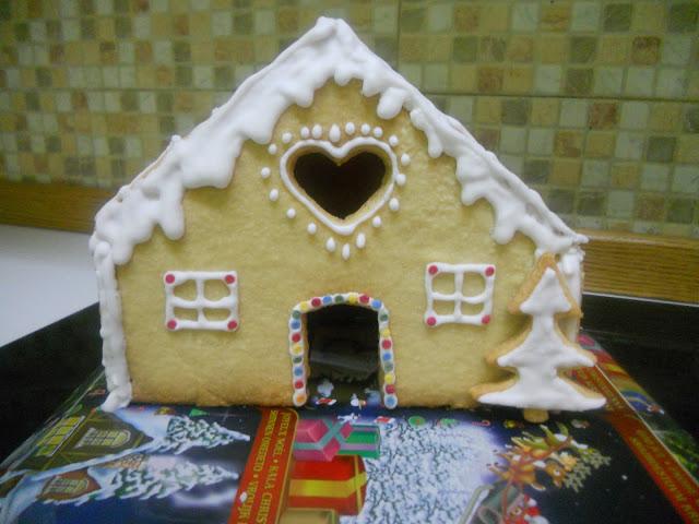 CASITA DE GALLETAS DE MANTEQUILLA