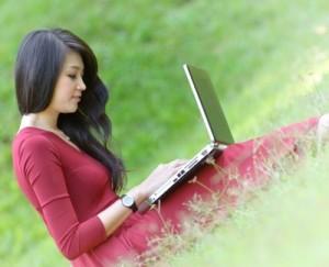 cursos en linea e1381759048480 300x243 Curso online para tener trabajo en las fiestas