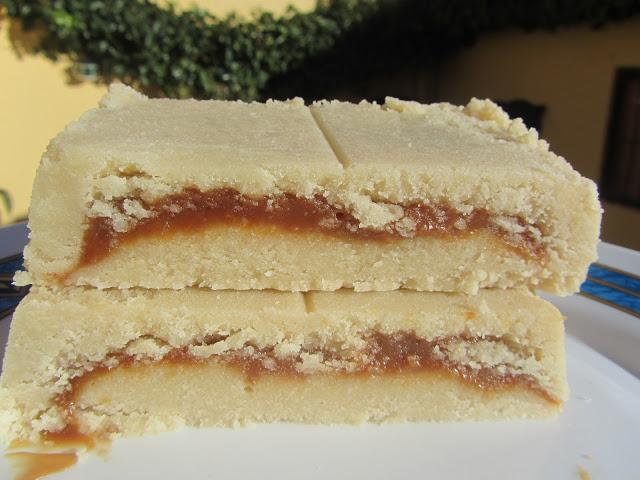 Turrón de fruta escarchada