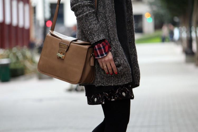 G R E Y & C H E C K S