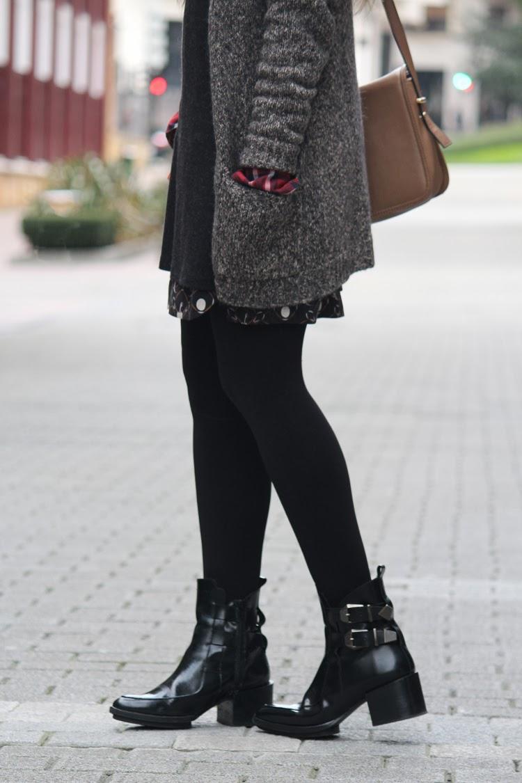 G R E Y & C H E C K S