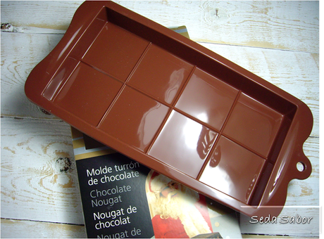 Turrón de chocolate y cacahuetes