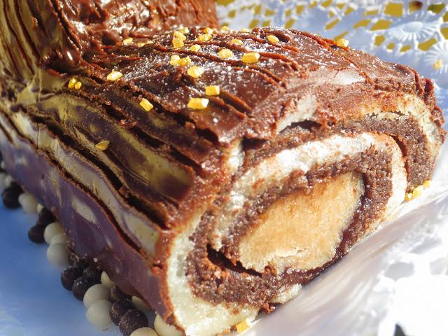 Tronco de mazapán y castañas