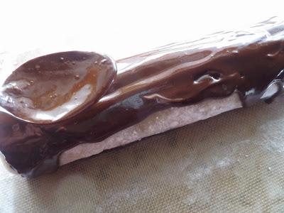 Tronco de mazapán y castañas