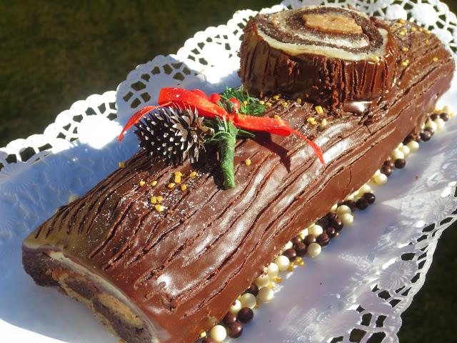 Tronco de mazapán y castañas