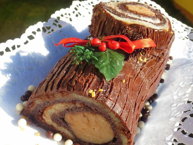 Tronco de mazapán y castañas