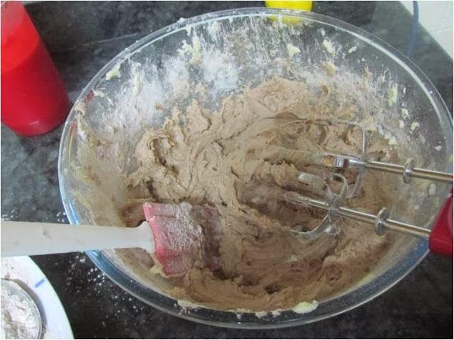 RED  VELVET   (TERCIOPELO ROJO)