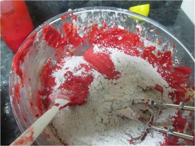 RED  VELVET   (TERCIOPELO ROJO)