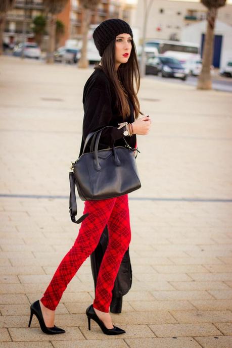 Beanie, Heels And Tartán Beanie, Heels And Tartán