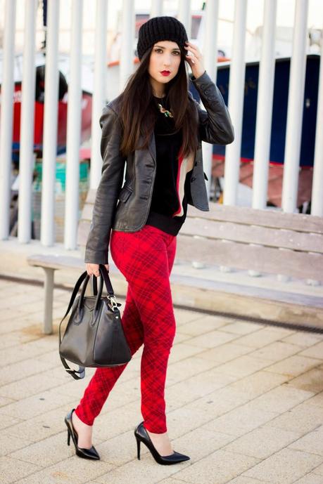 Beanie, Heels And Tartán Beanie, Heels And Tartán