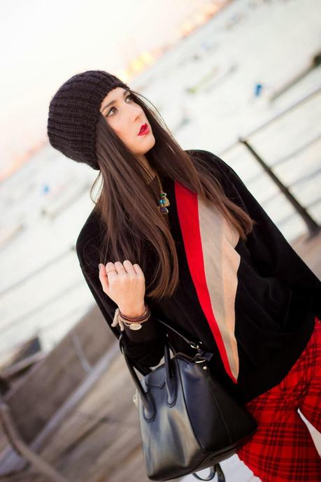 Beanie, Heels And Tartán Beanie, Heels And Tartán