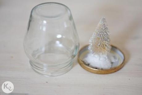 DIY. Christmas scene in a jar