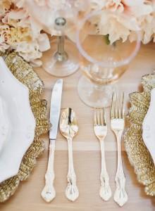 6 trucos para decorar tu mesa para Navidad Terra-Íntima-blog-decoración-mesa-navidad-bajo-plato