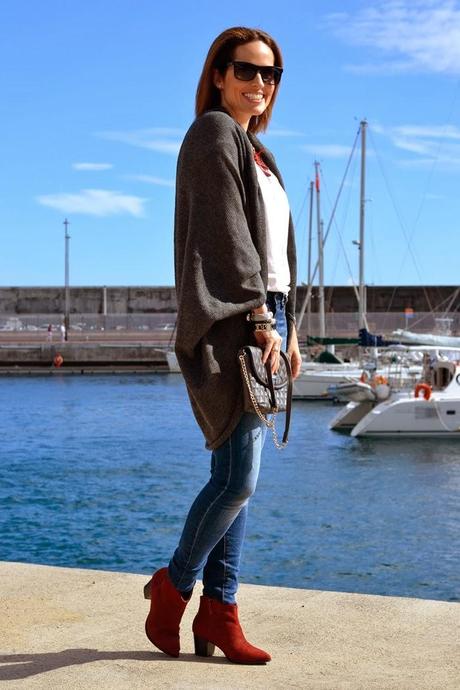 RED BOOTIES RED BOOTIES