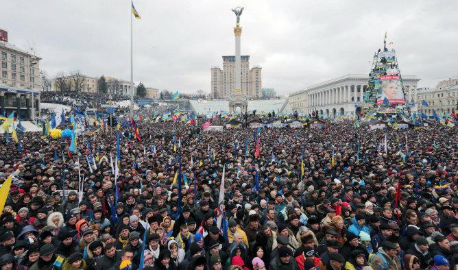 Protestas en Kiev, foto tomada de http://www.cadenaser.com/internacional/articulo/oposicion-insta-mantener-presion-presidente-ucrania/csrcsrpor/20131208csrcsrint_7/Tes