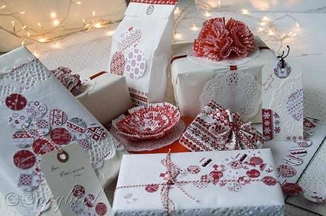 Christmas-Wrapping-Red white