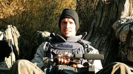 Por la Red: Un fotógrafo en la línea de fuego Por la Red: Un fotógrafo en la línea de fuego