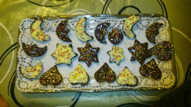 GALLETASDE MANTEQUILLA  CON  DOS CHOCOLATES