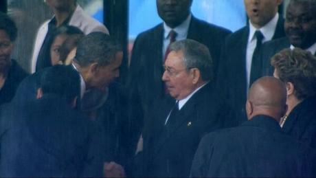 Mandela´s memorial Obama saluda a Raúl Castro