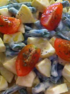 Judías verdes y manzana con salsa de yogur y mostaza