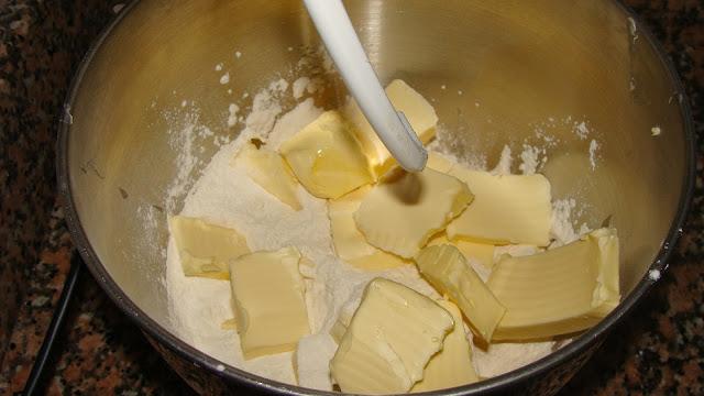 HOJALDRINAS CASERAS. RECETA DE NAVIDAD.