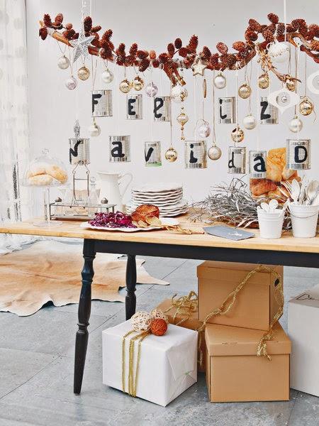 UNA GUIRNALDA NAVIDEÑA CON LATAS