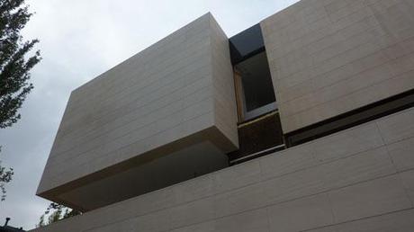 NUEVAS IMÁGENES DE OBRA DE LA VIVIENDA PROYECTADA AL ESTE DE LA CAPITAL