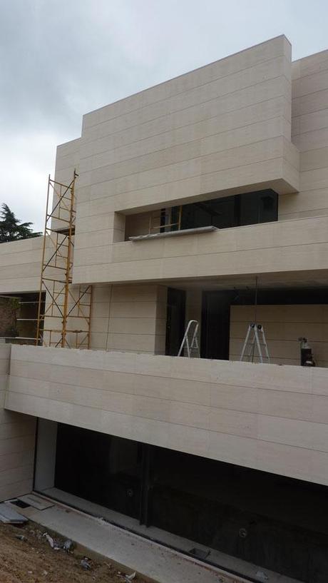 NUEVAS IMÁGENES DE OBRA DE LA VIVIENDA PROYECTADA AL ESTE DE LA CAPITAL