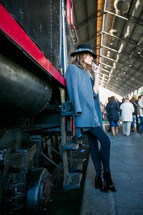 OUTFITS, capellier, ana capel, suncoo, militar, mercado de motores, museo de ferrocarril, legging etam, etam, bohochic, sombrero plumas bohochic, botines charol zara, cristina blanco, guiadeestilo, guia de estilo blog, spanish fashion blog