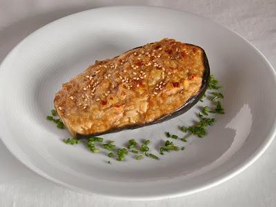 Berenjenas gratinadas rellenas de setas