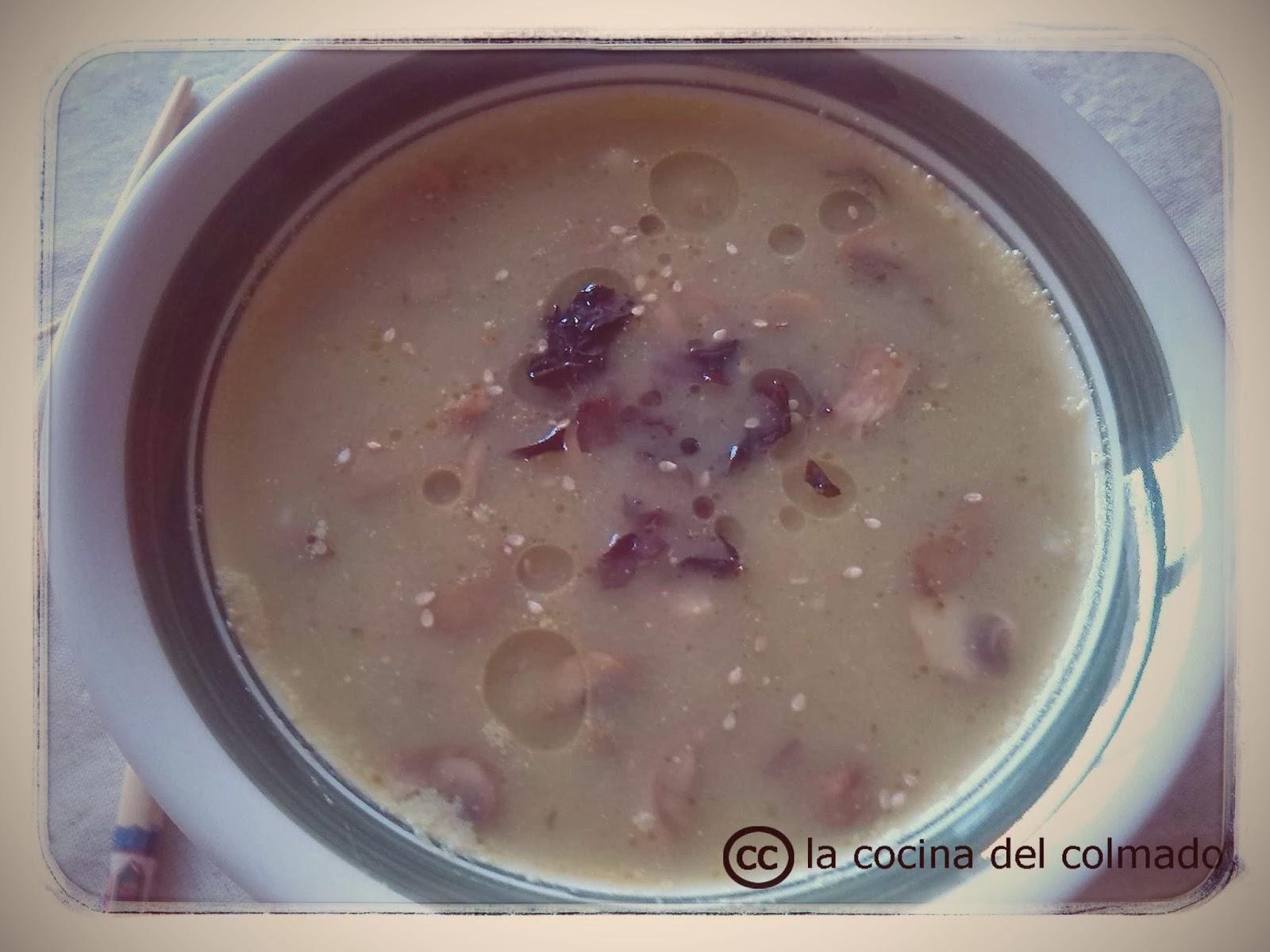 Sopa de algas y shiitake