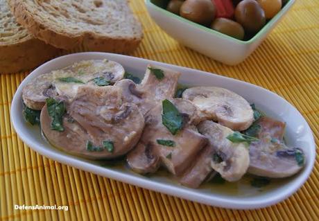 Champiñones macerados