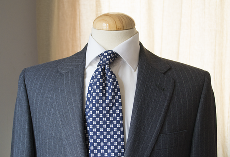 Review Traje en Raya diplomática gris de Fields.