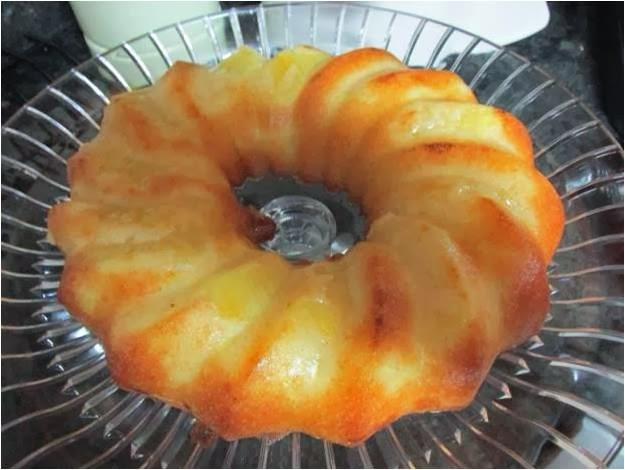 BIZCOCHO JUGOSO DE PIÑA