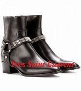 Miranda Kerr y el uniforme fashion de las celebrities