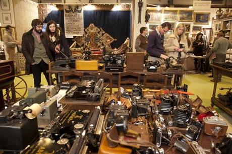 3 ALMONEDA estrena su edición Navidad, con miles de ideas para estas fechas!