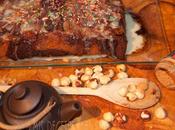 Bizcocho jugoso manzana caramelizada salsa chocolate blanco