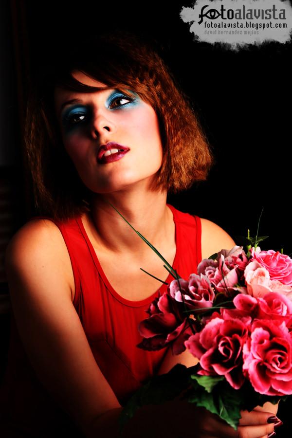 Volviendo la vista atrás. Modelo: Adelina Postolache