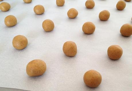 Pebernødder (‘nueces de pimienta’) recetas para hacer con niños recetas nórdicas postres recetas galletas especias recetas faciles recetas delikatissen postres y galletas nórdicos Pebernødder receta galletas galletas de navidad nórdicas galletas danesas receta