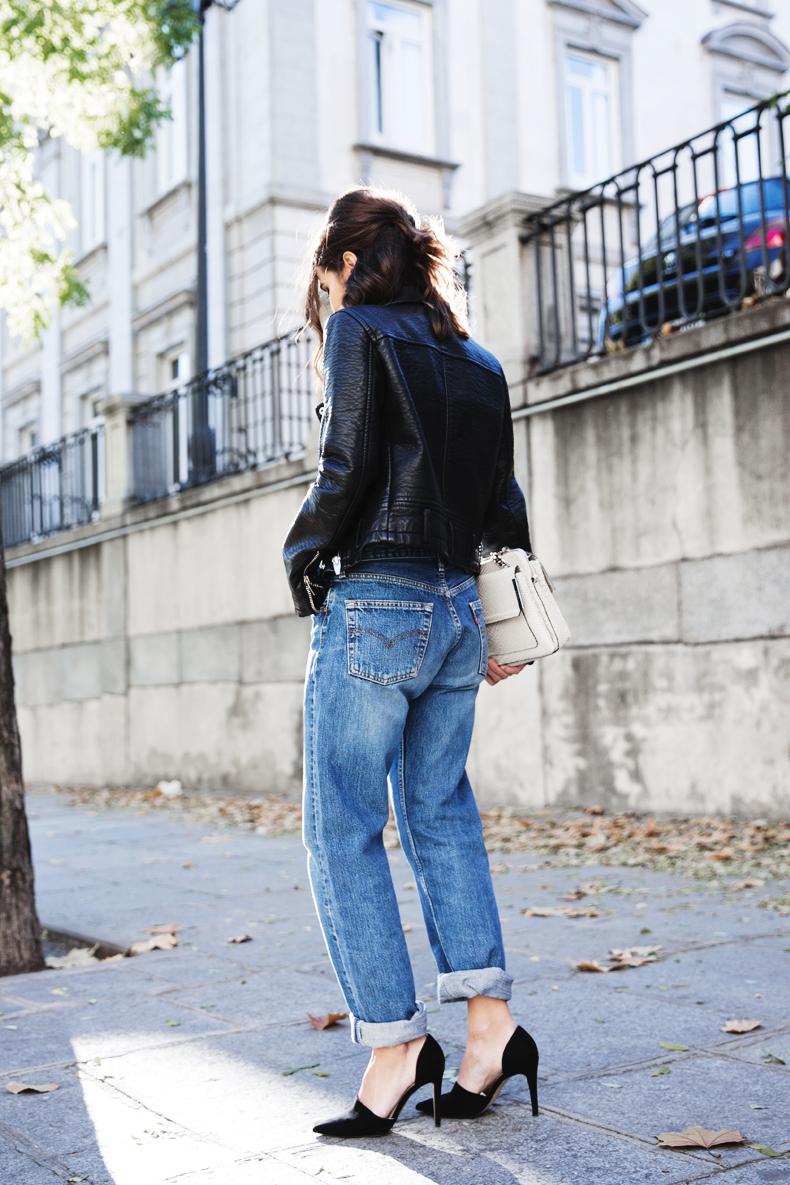 Rebecca_Minkoff_Top-Space-Levis_Vintage-Biker-Street_Style-Outfit-46