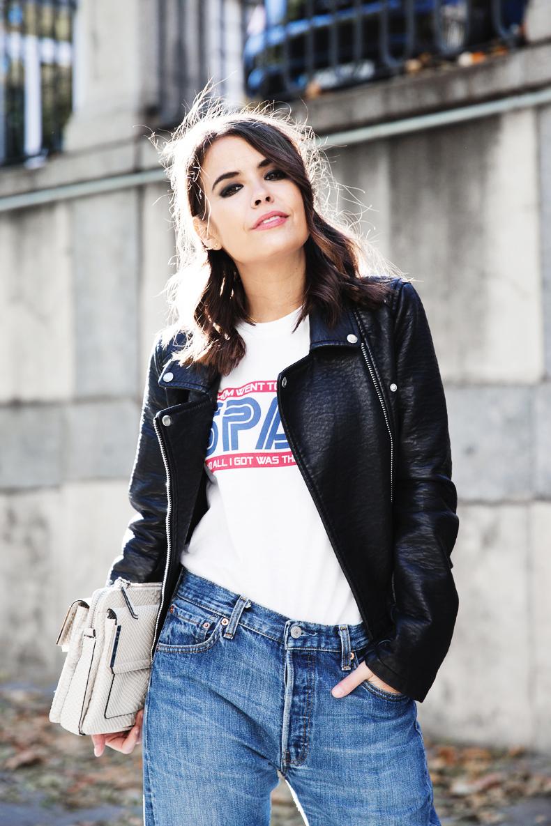 Rebecca_Minkoff_Top-Space-Levis_Vintage-Biker-Street_Style-Outfit-27