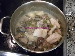 PESCADO EN SALSA DE ALMENDRAS