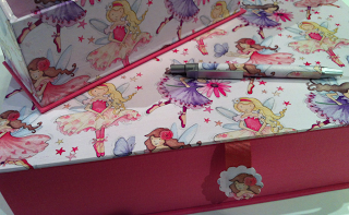 Conjunto de escritorio para niña