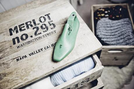 ORGANIZING MY CLOSET! Image Hosted by ImageShack.us