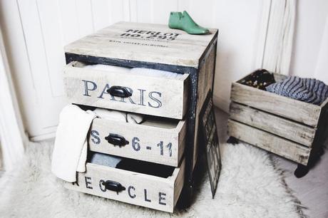 ORGANIZING MY CLOSET! Image Hosted by ImageShack.us